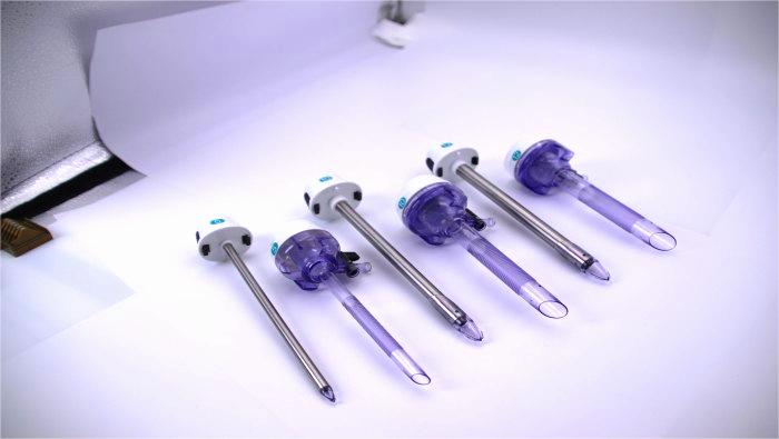 ¿Qué tipo de cooperación se necesita para la producción en masa de trocares laparoscópicos?